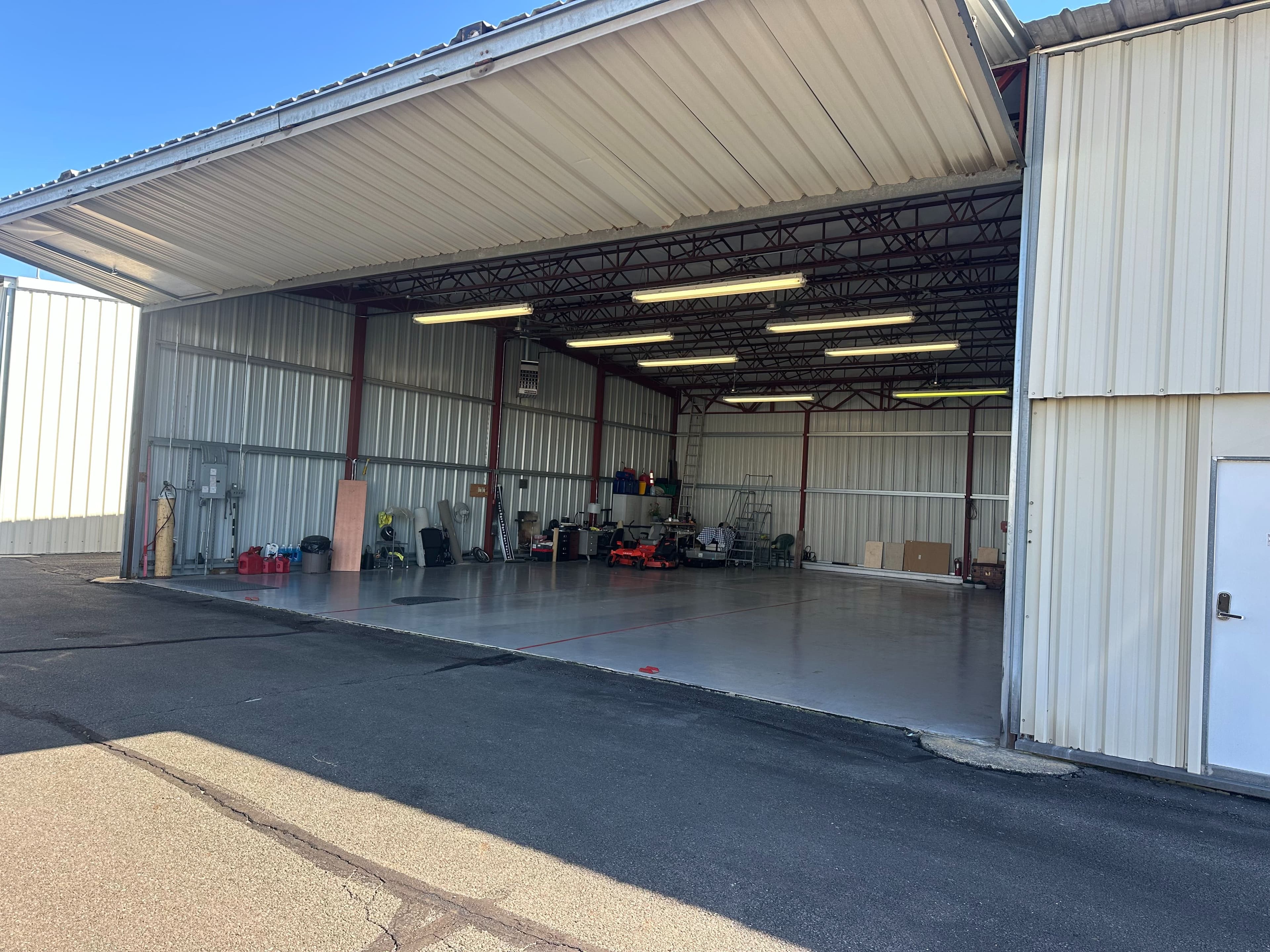 KTTN  50 X 42 Hanger 3