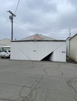 hangar popup image 1