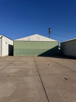 hangar popup image 2