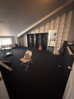 hangar popup image 3