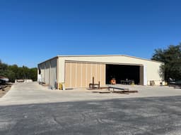 hangar popup image 1