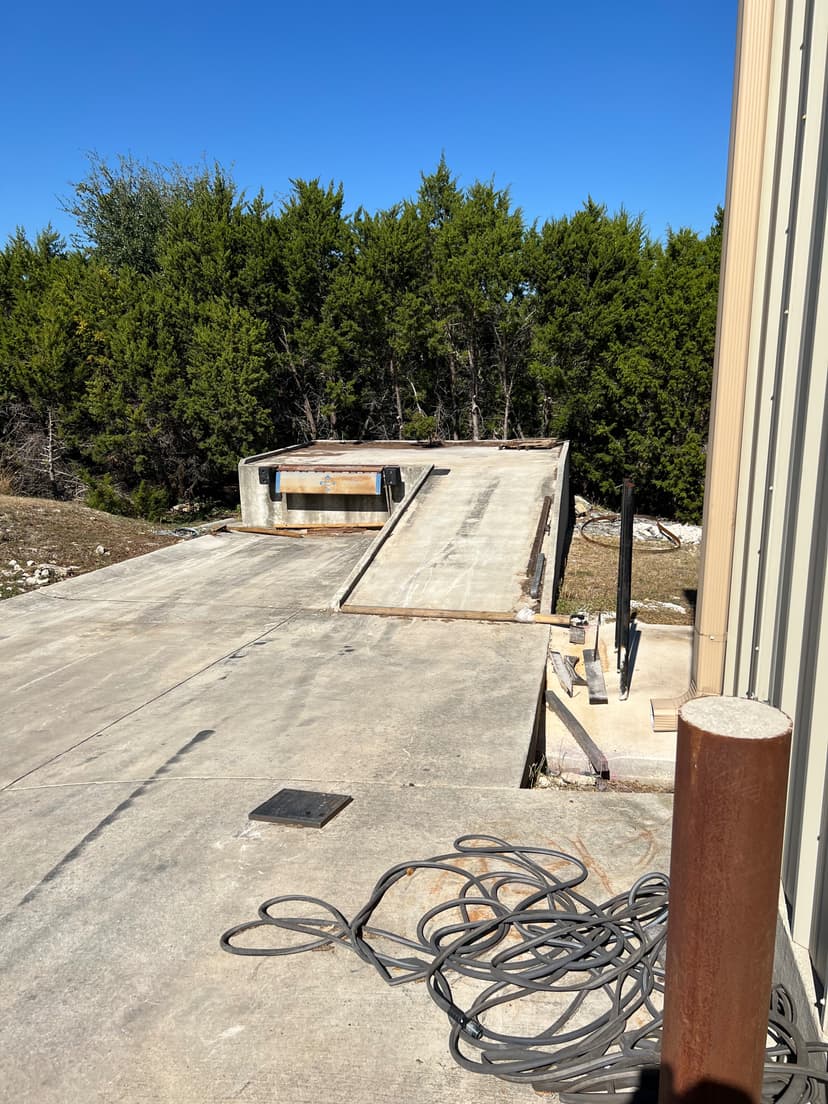 hangar popup image 6