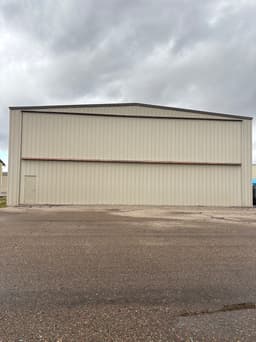 hangar popup image 1