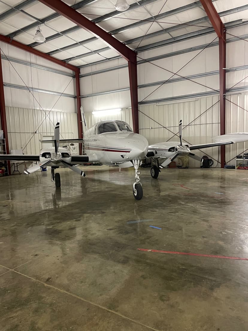 hangar popup image 5