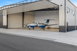 hangar popup image 3