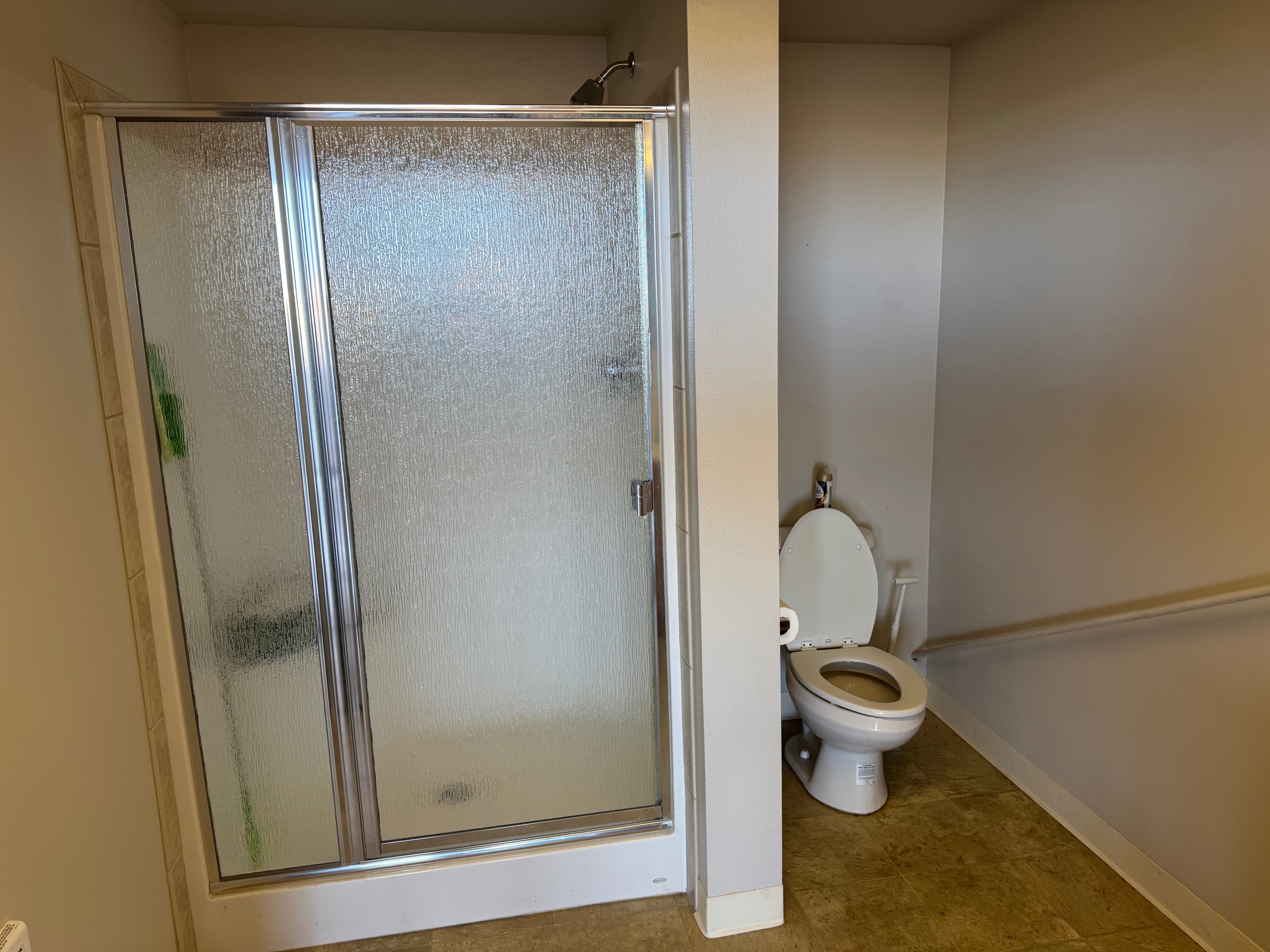 LARGE MULTIPLE AIRCRAFT 5500 SF DUAL DOOR HANAGR 4