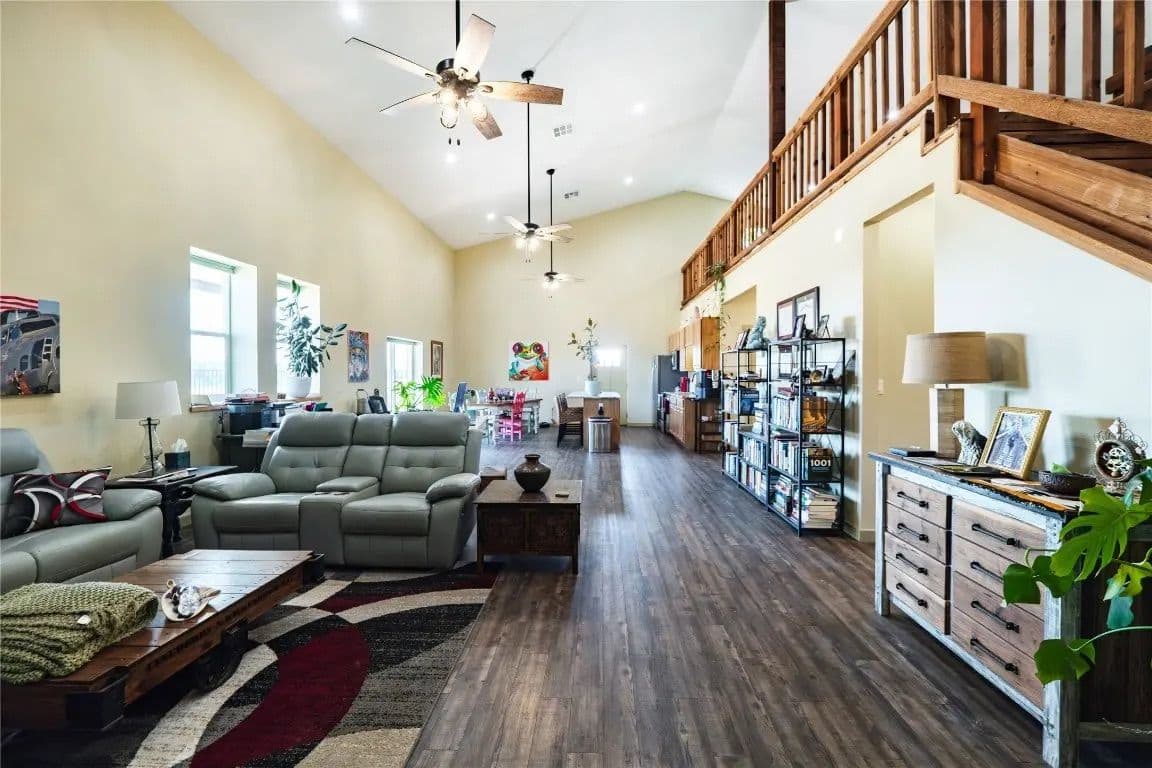 Pilots Sanctuary at Georgetown Airpark TA68 3