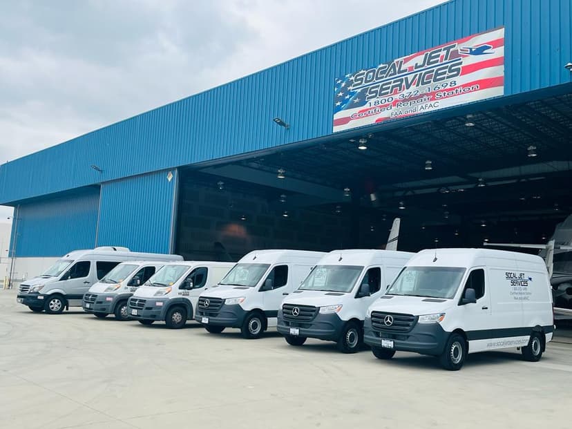 hangar popup image 1