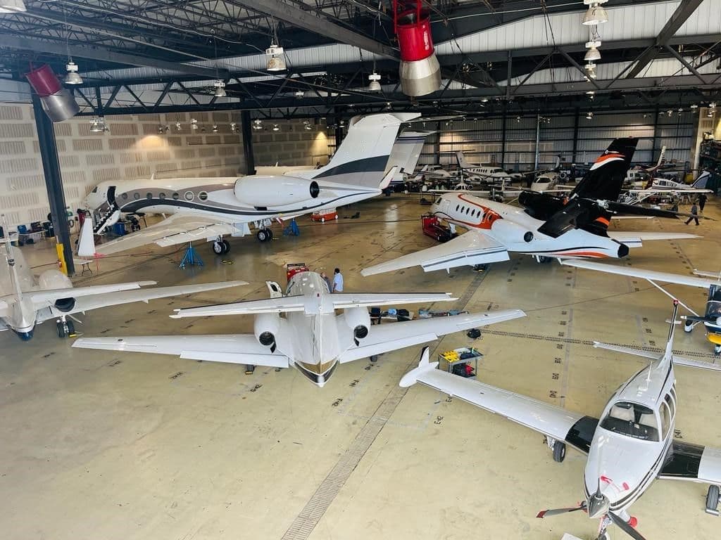 Hangar Space Available 3