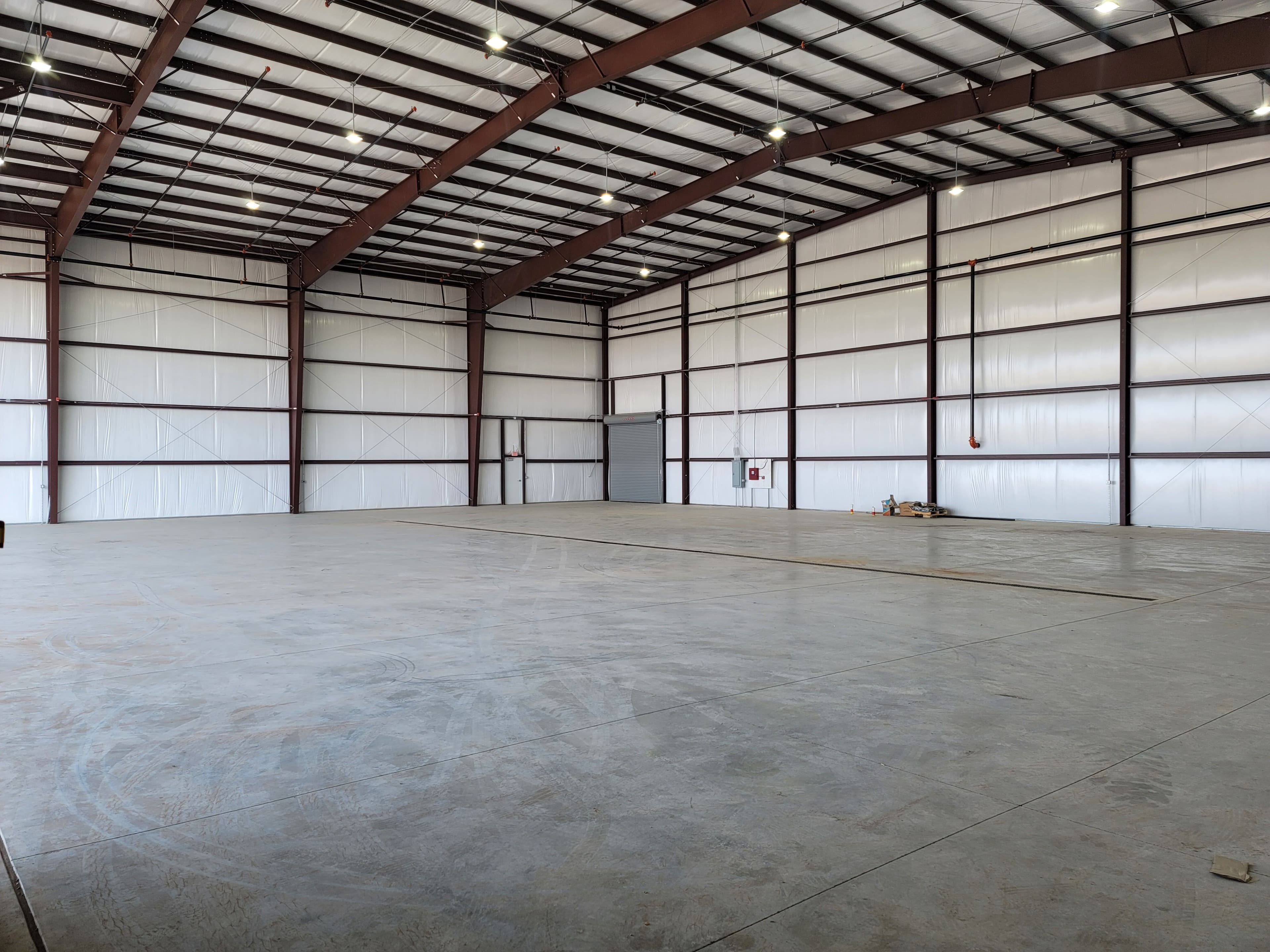 NEW Construction Box Hangar 3