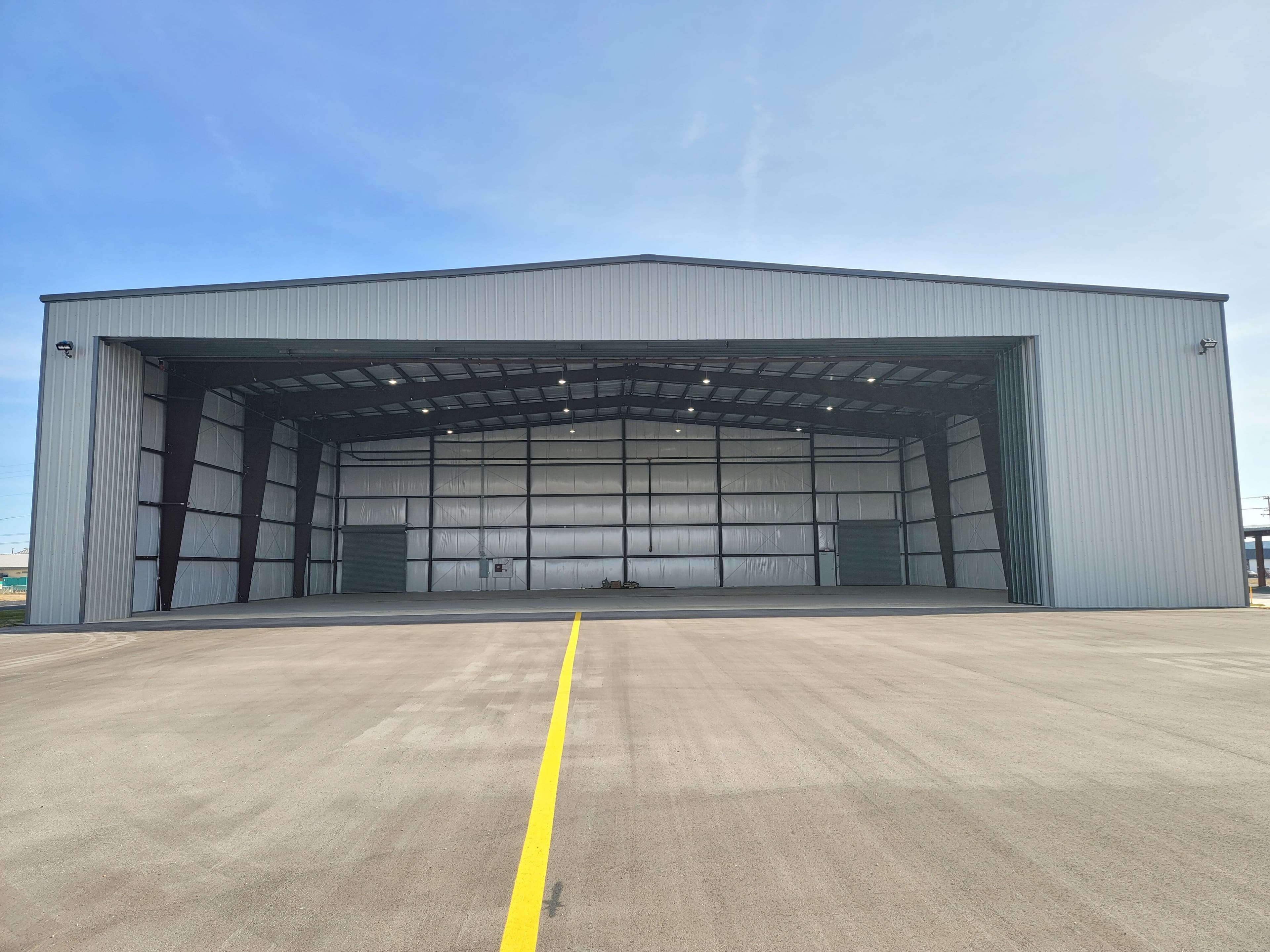 NEW Construction Box Hangar 4