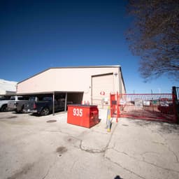 KSAT Premium Hangar Space Available thumbnail 11