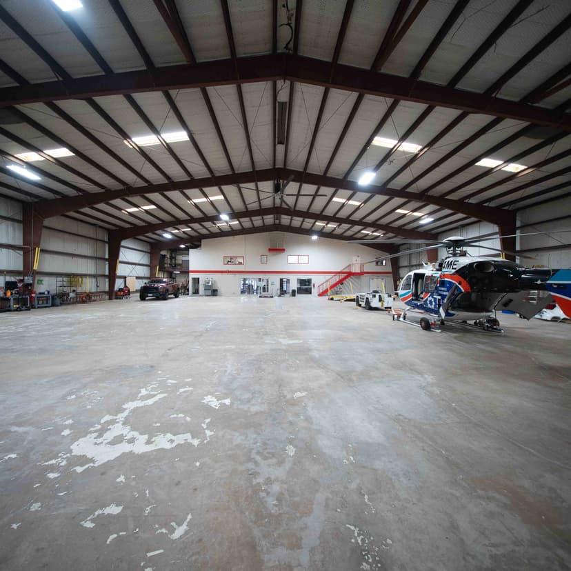 hangar popup image 6