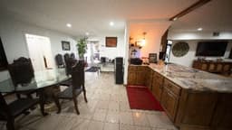 hangar popup image 3