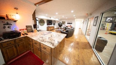 KSAT Premium Hangar Space Available 5