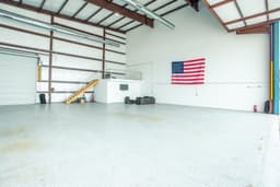 hangar popup image 6