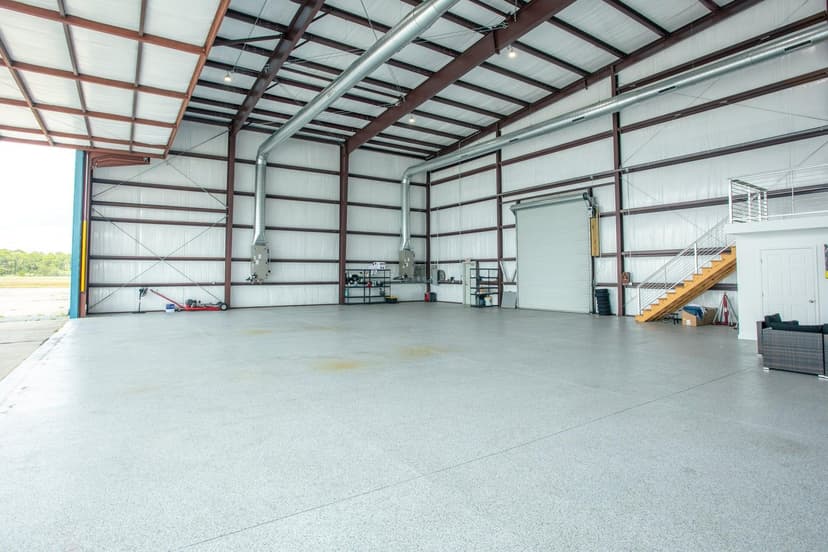 hangar popup image 7