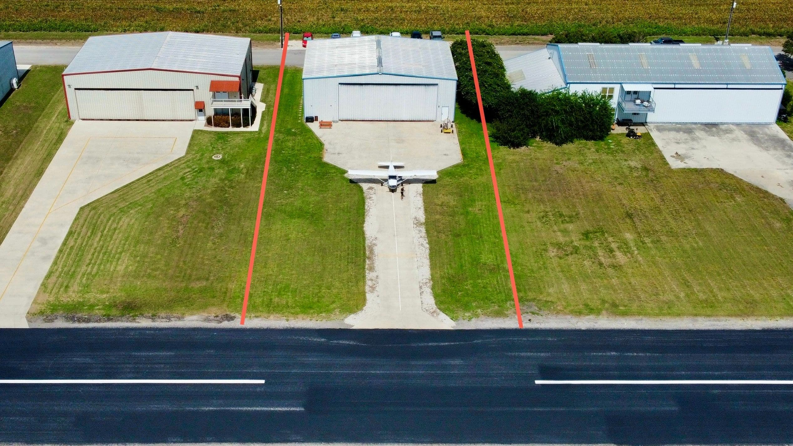 3500 SF Hangar for Rent in Seguin TX at E70 Huber Air Park 2