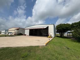 hangar popup image 7