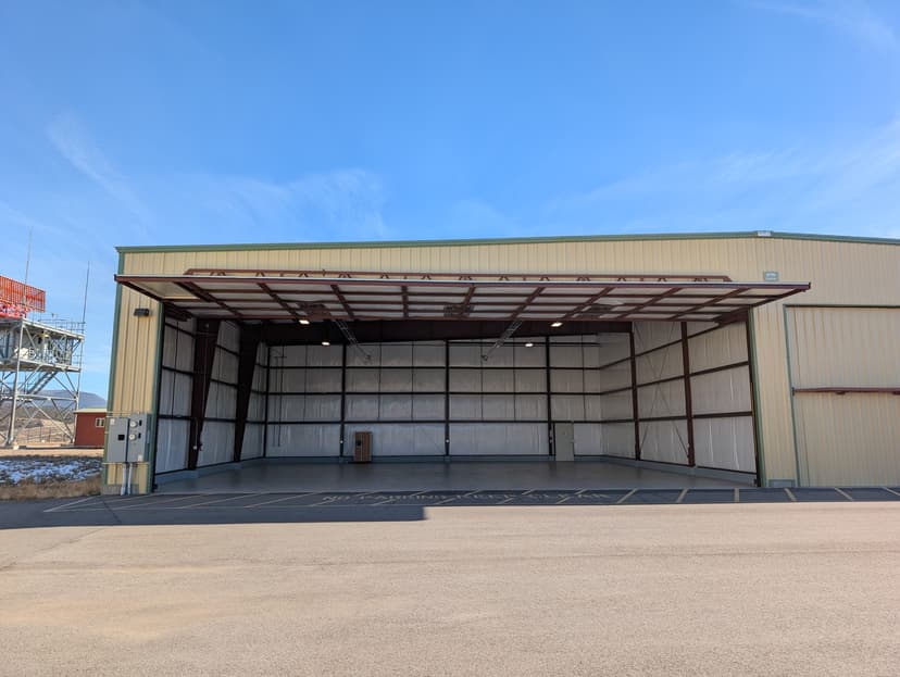 hangar popup image 3