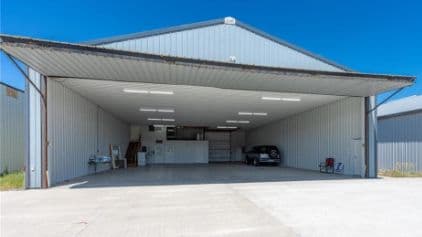 50x70 Hanger with Apt for Rent or Sale  2