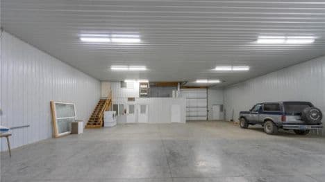 50x70 Hanger with Apt for Rent or Sale  4