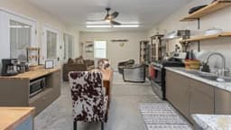 50x70 Hanger with Apt for Rent or Sale  thumbnail 7