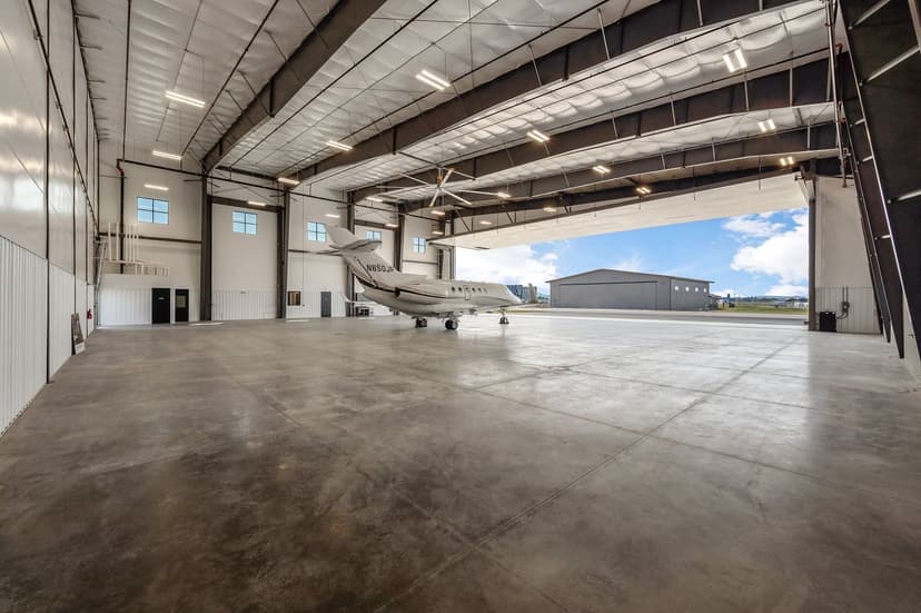hangar popup image 5