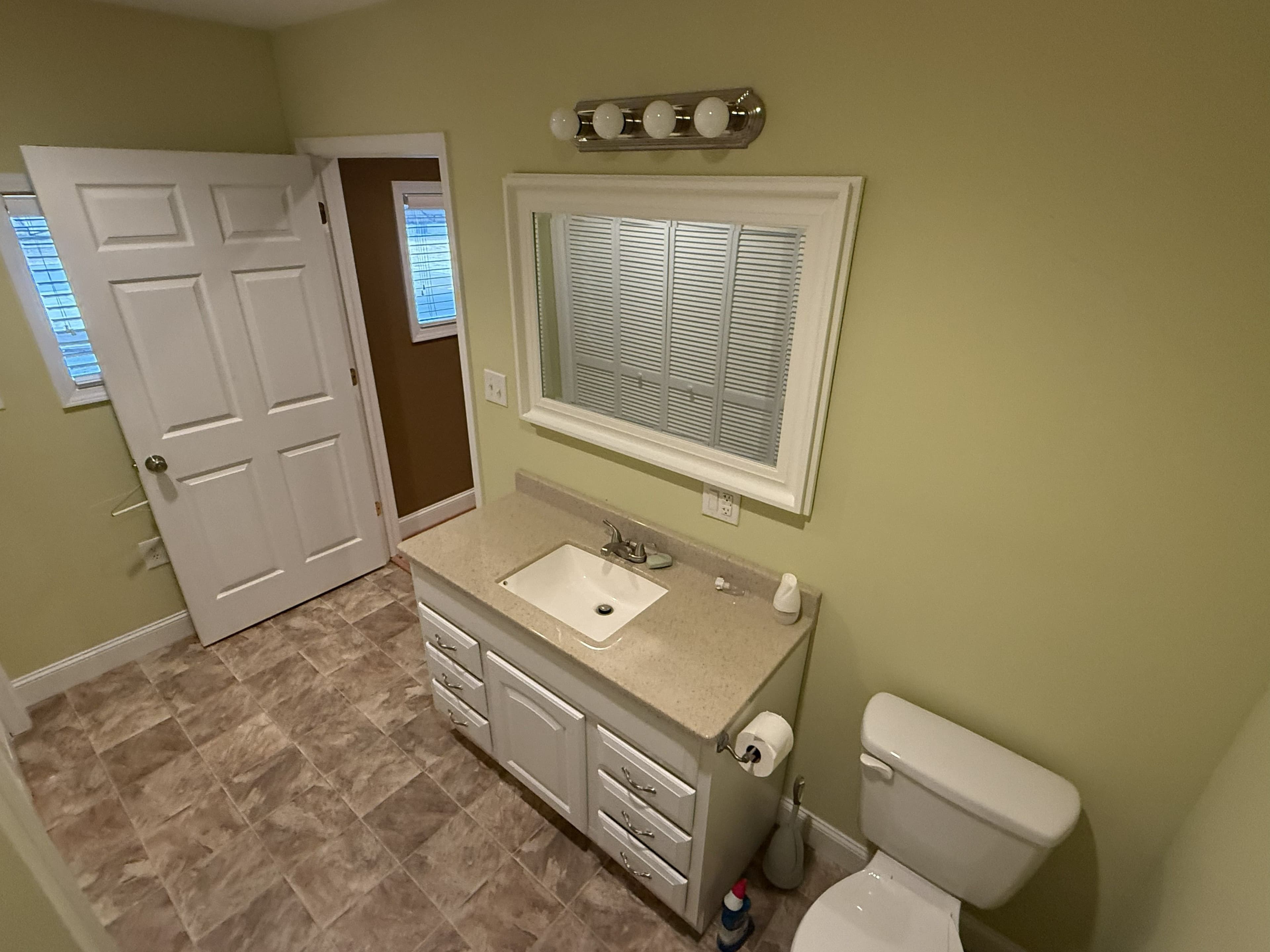 Hangar with Offices 3