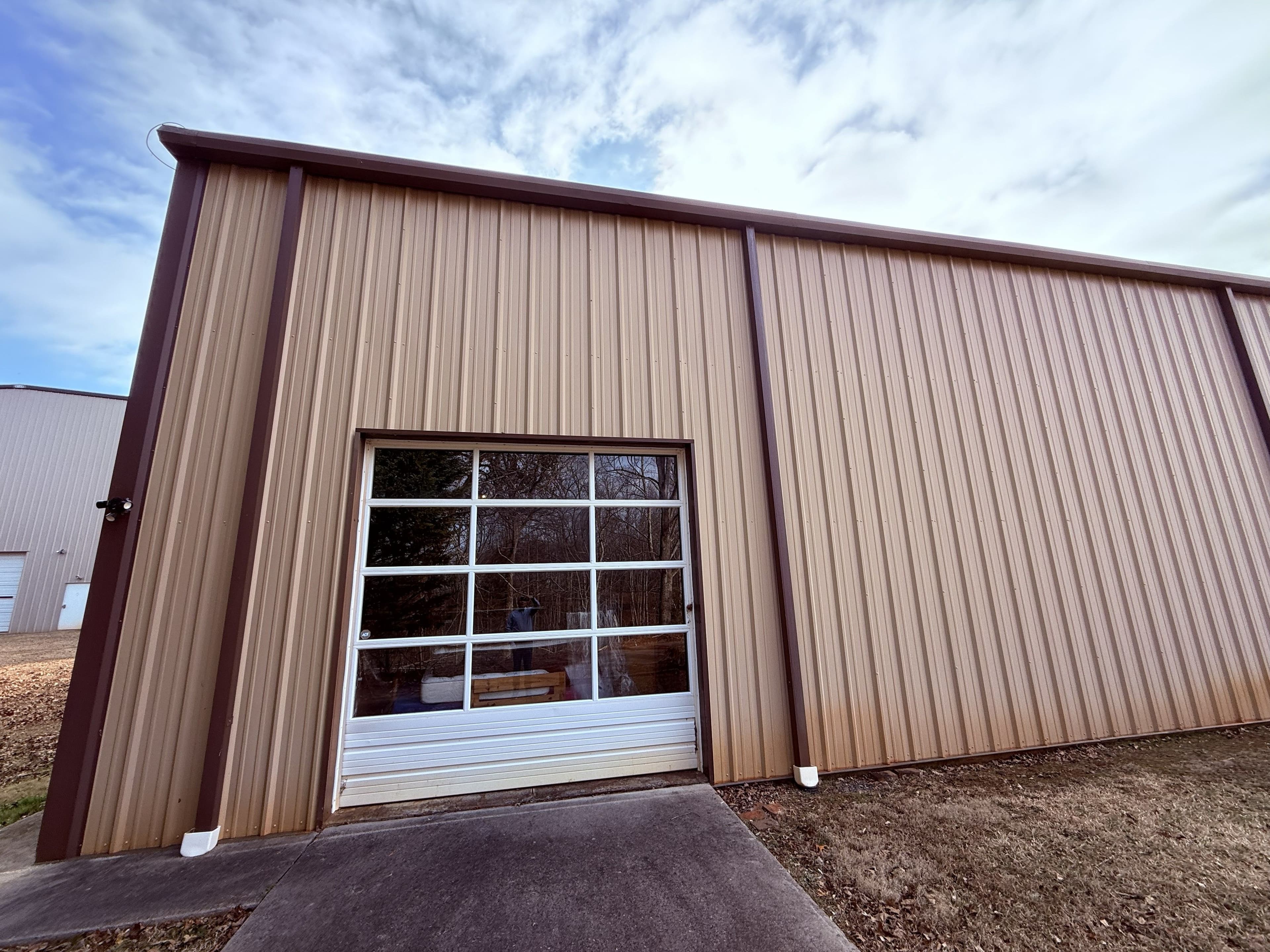 Hangar with Offices 4