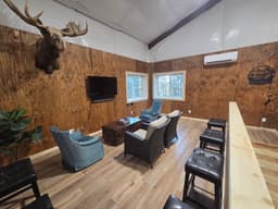 S93 Cle Elum Hangar thumbnail 4