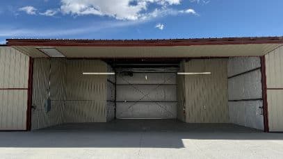 hangar popup image 1