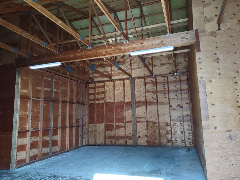 hangar popup image 6