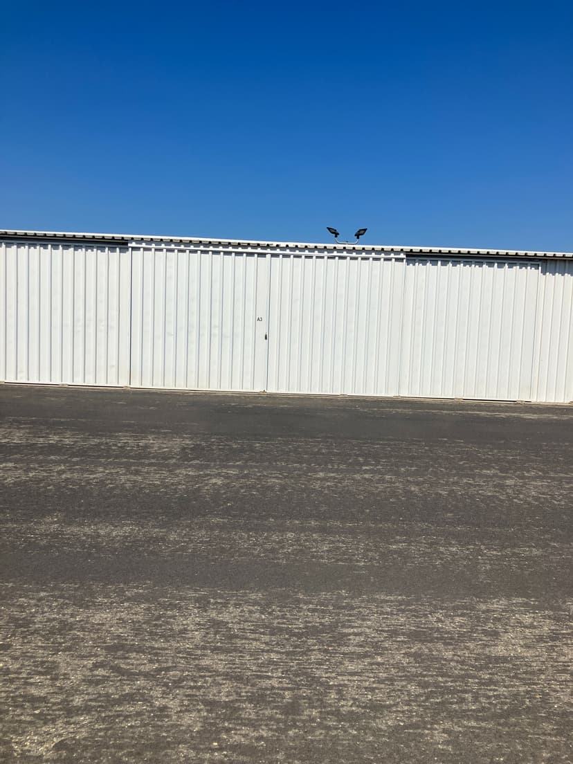 hangar popup image 4