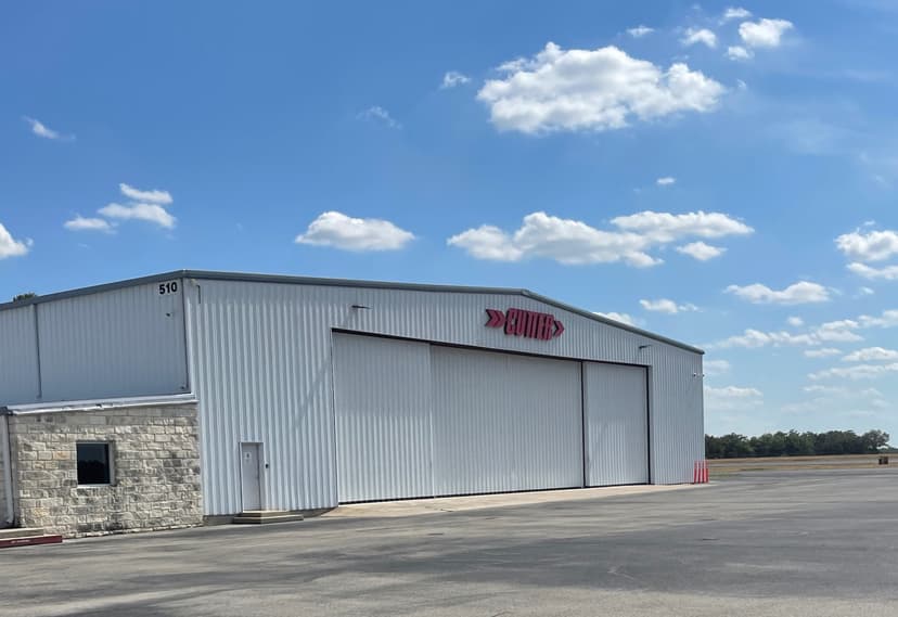 hangar popup image 3