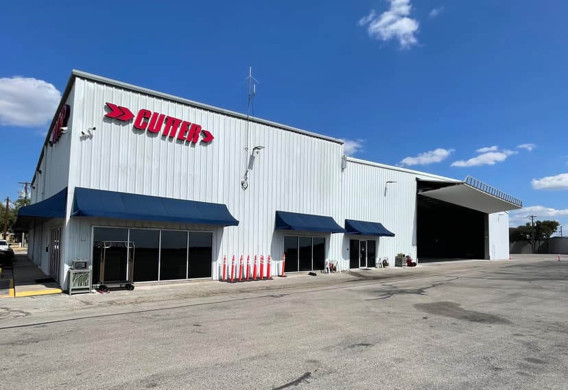 hangar popup image 1