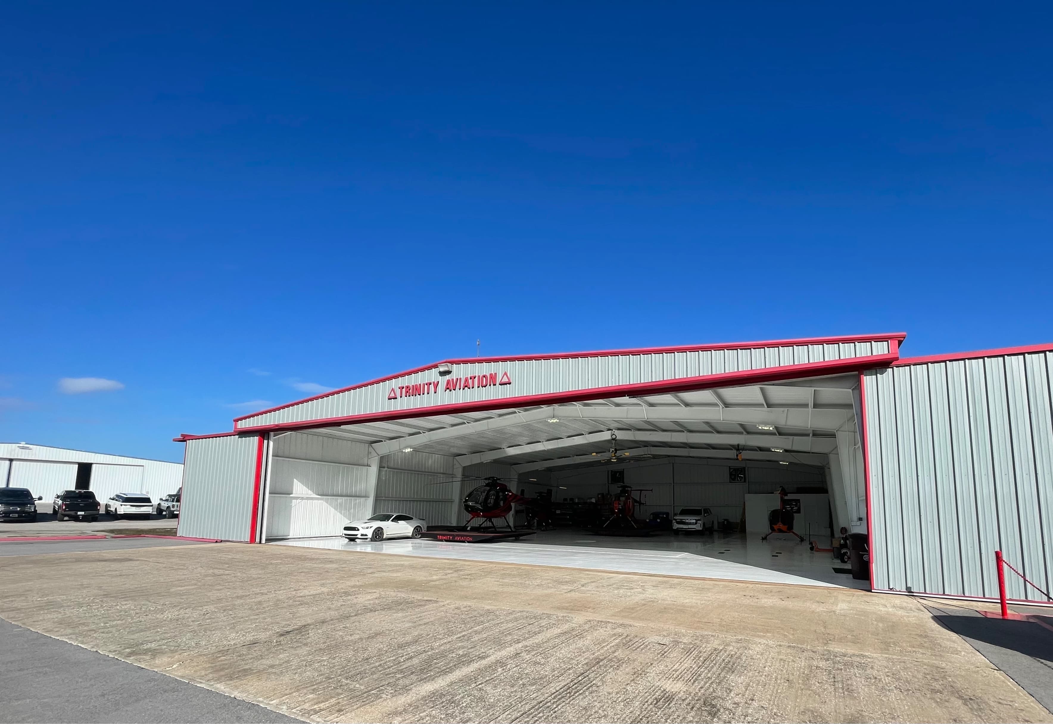 hangar popup image 1