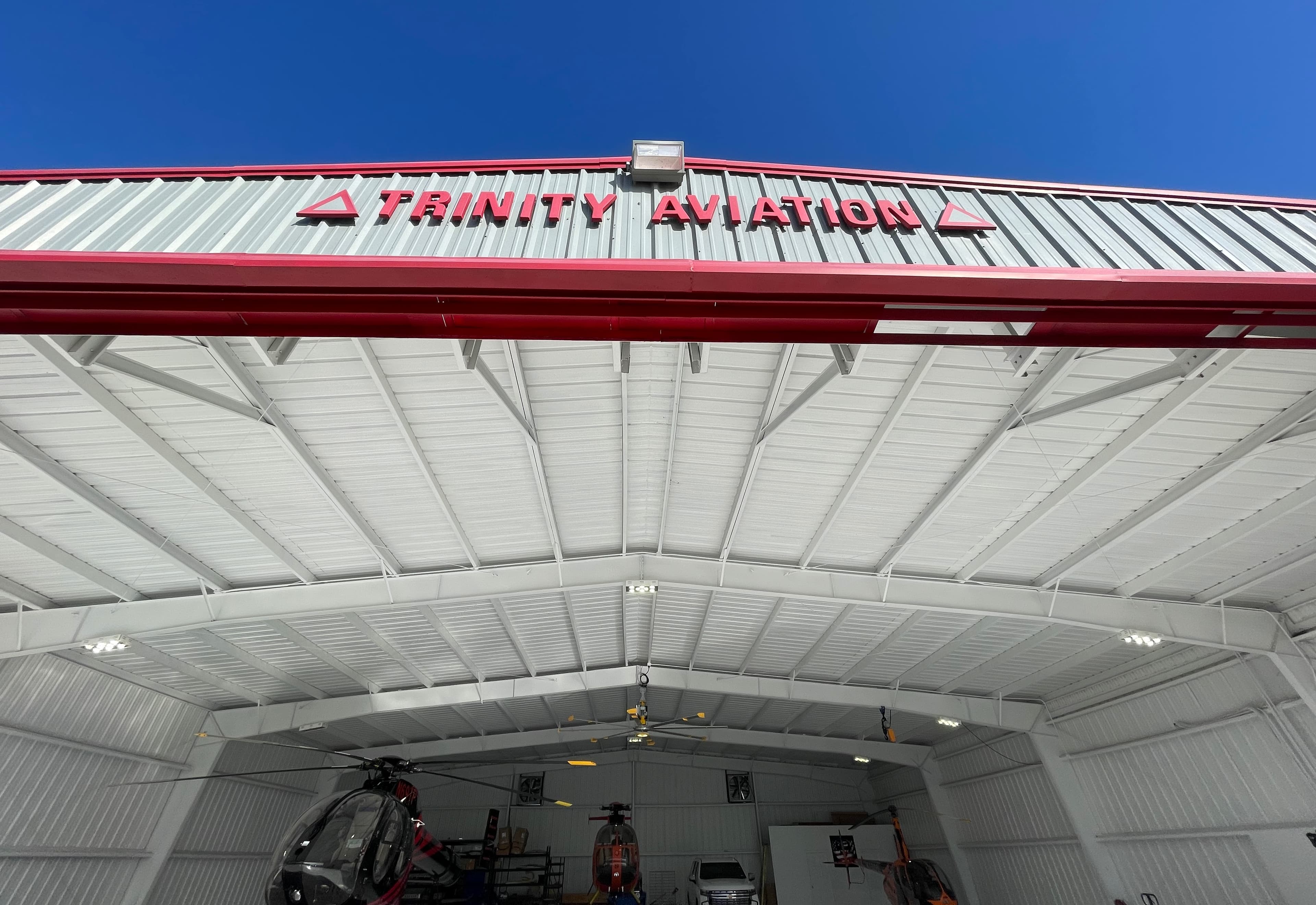 hangar popup image 4