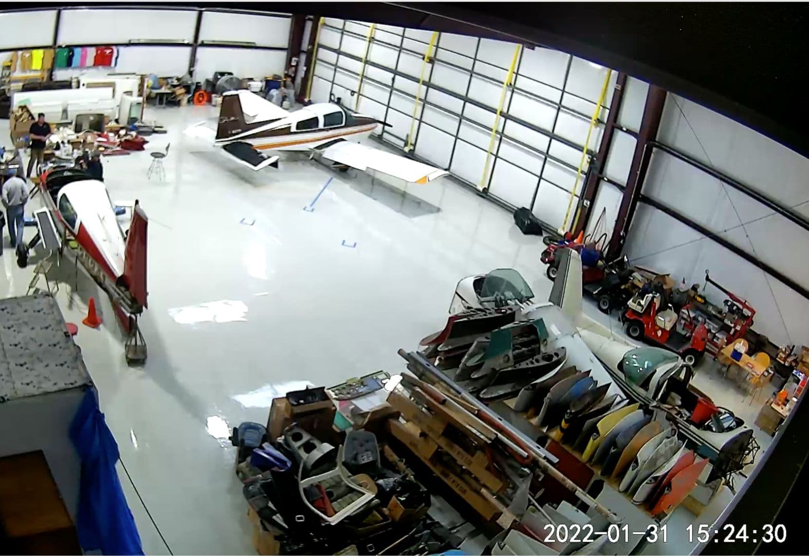 hangar popup image 1