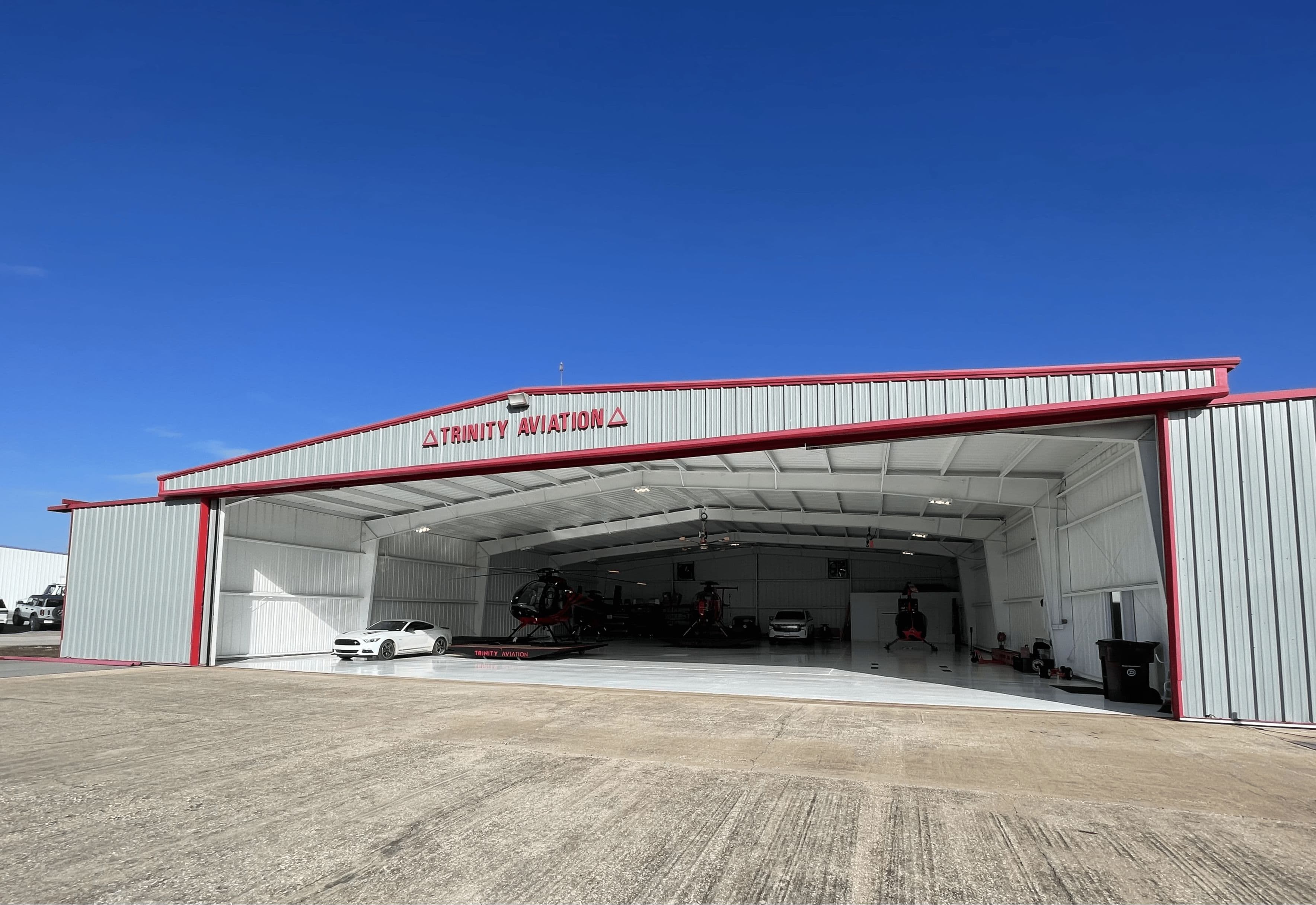 hangar popup image 3