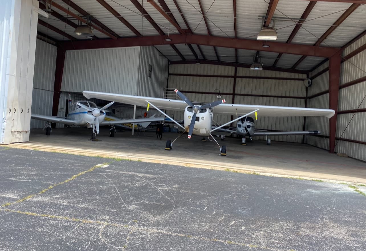 hangar popup image 5