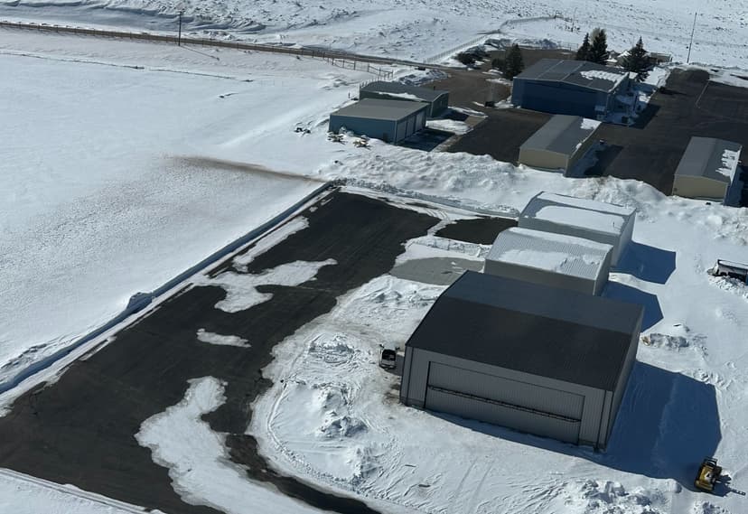 hangar popup image 2