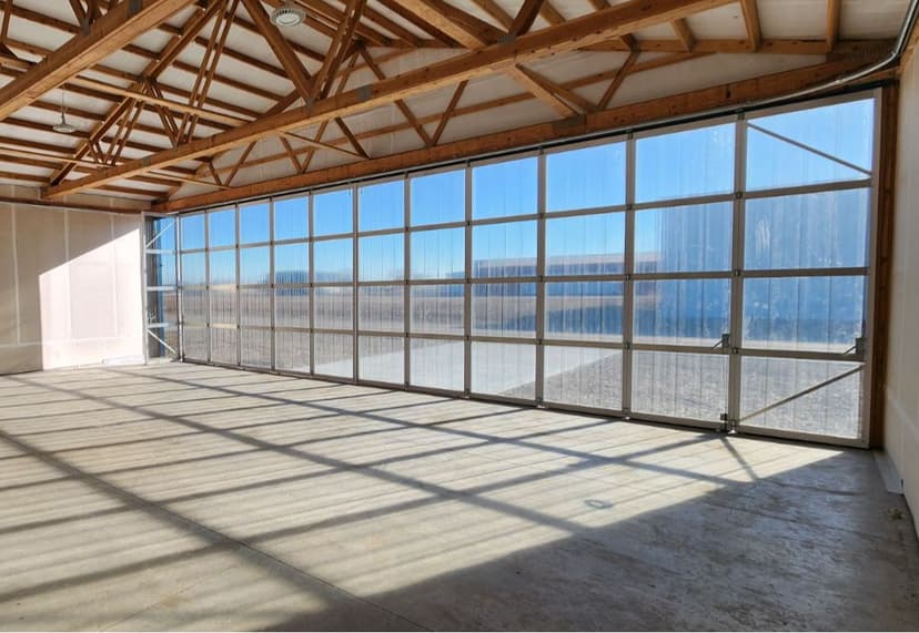 hangar popup image 7