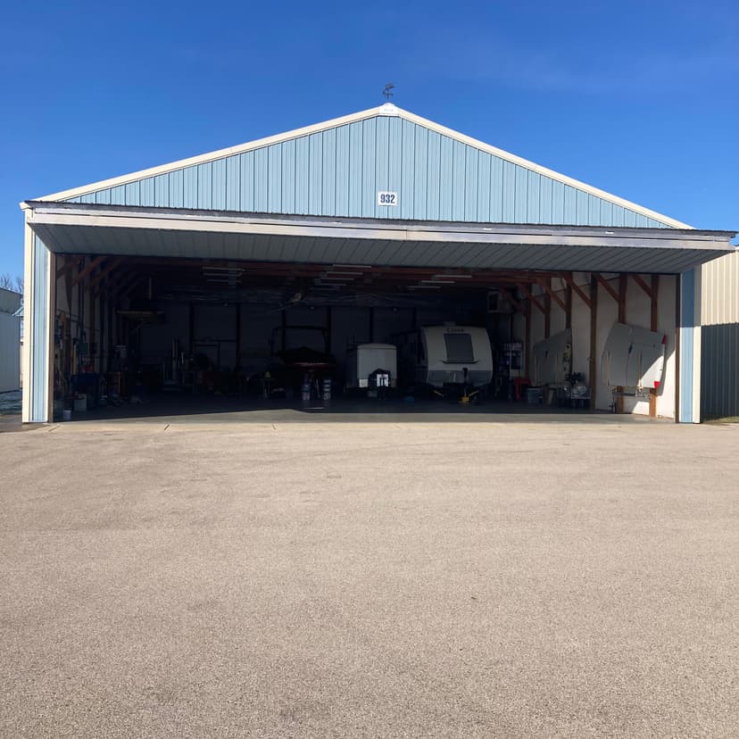 hangar popup image 1