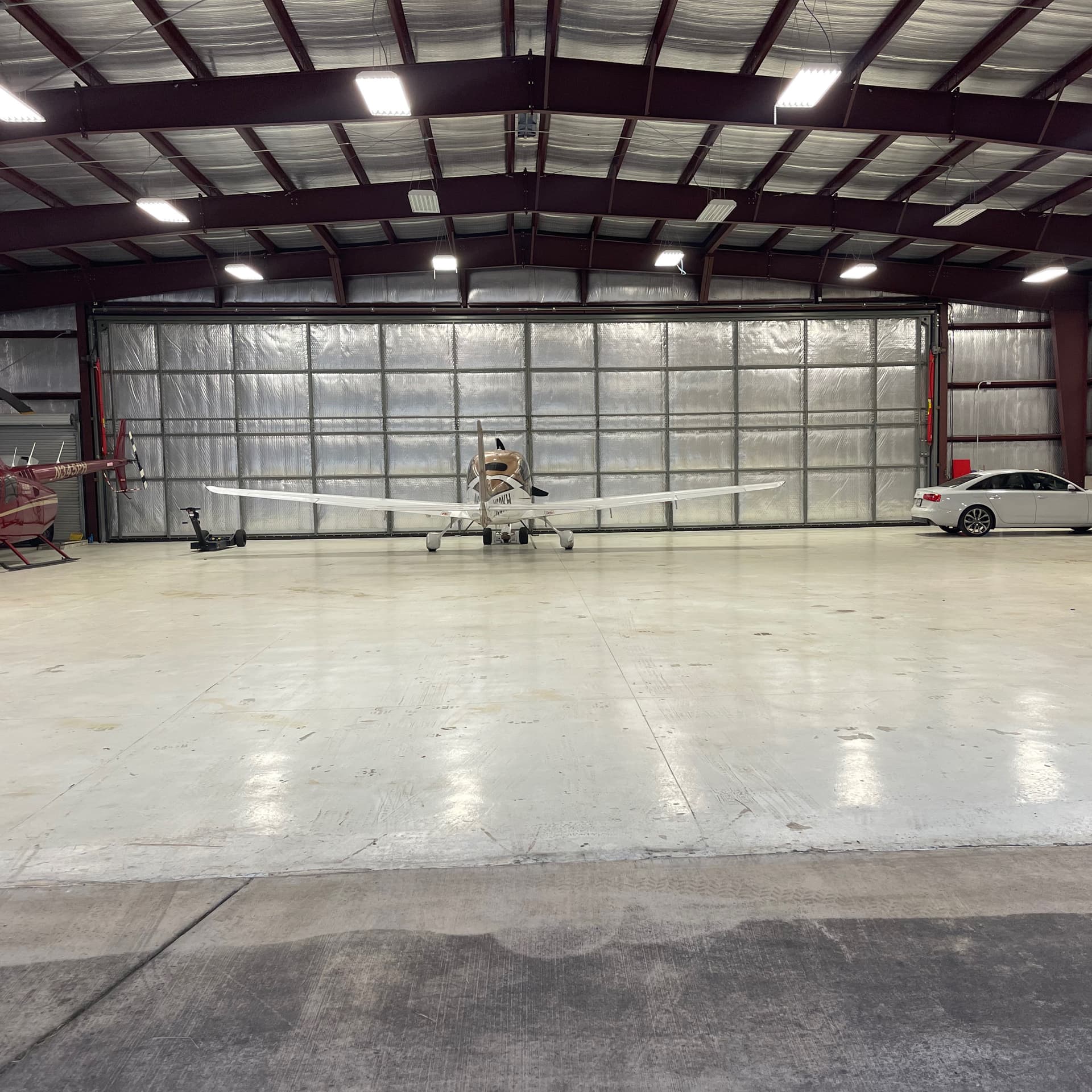 hangar popup image 1