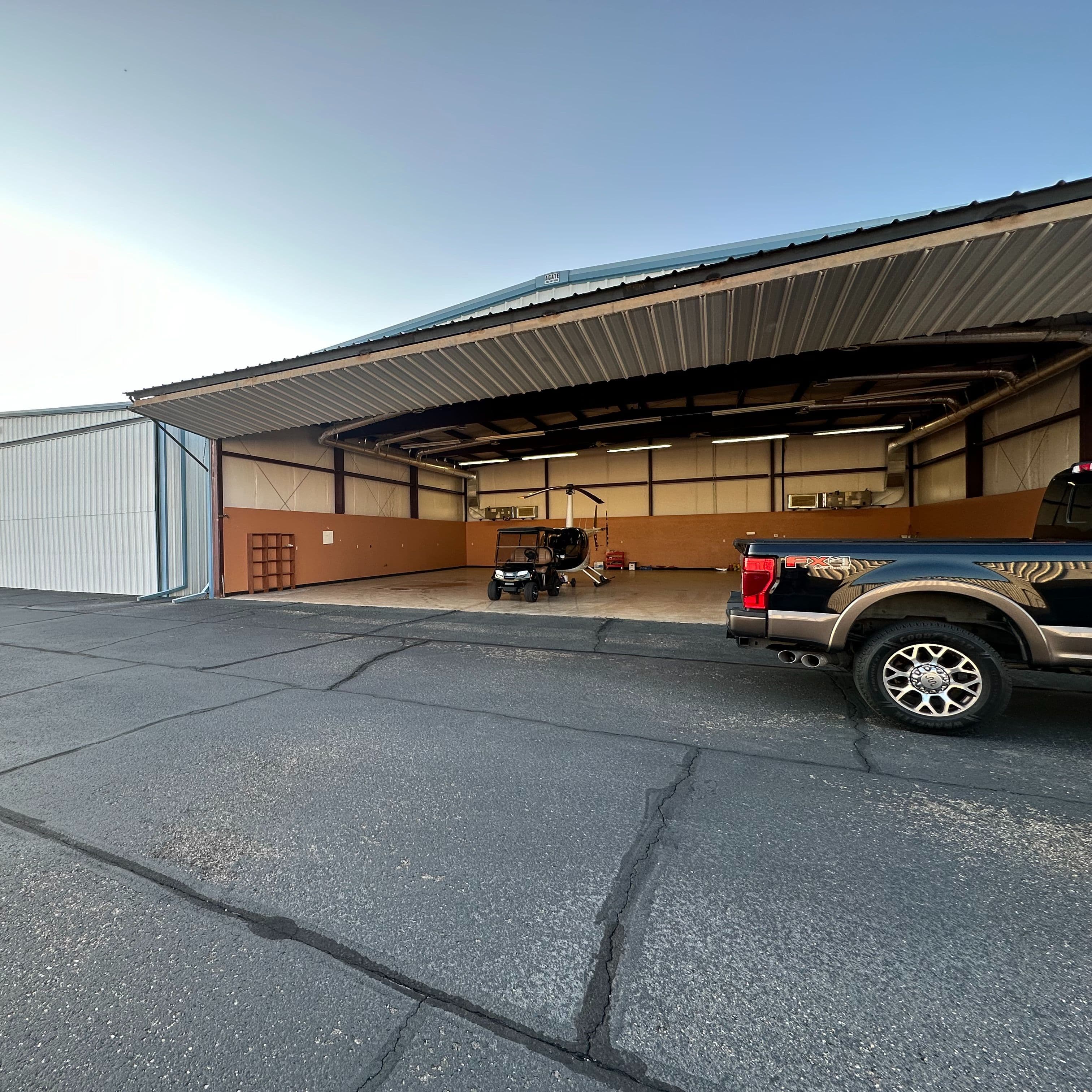 hangar popup image 3