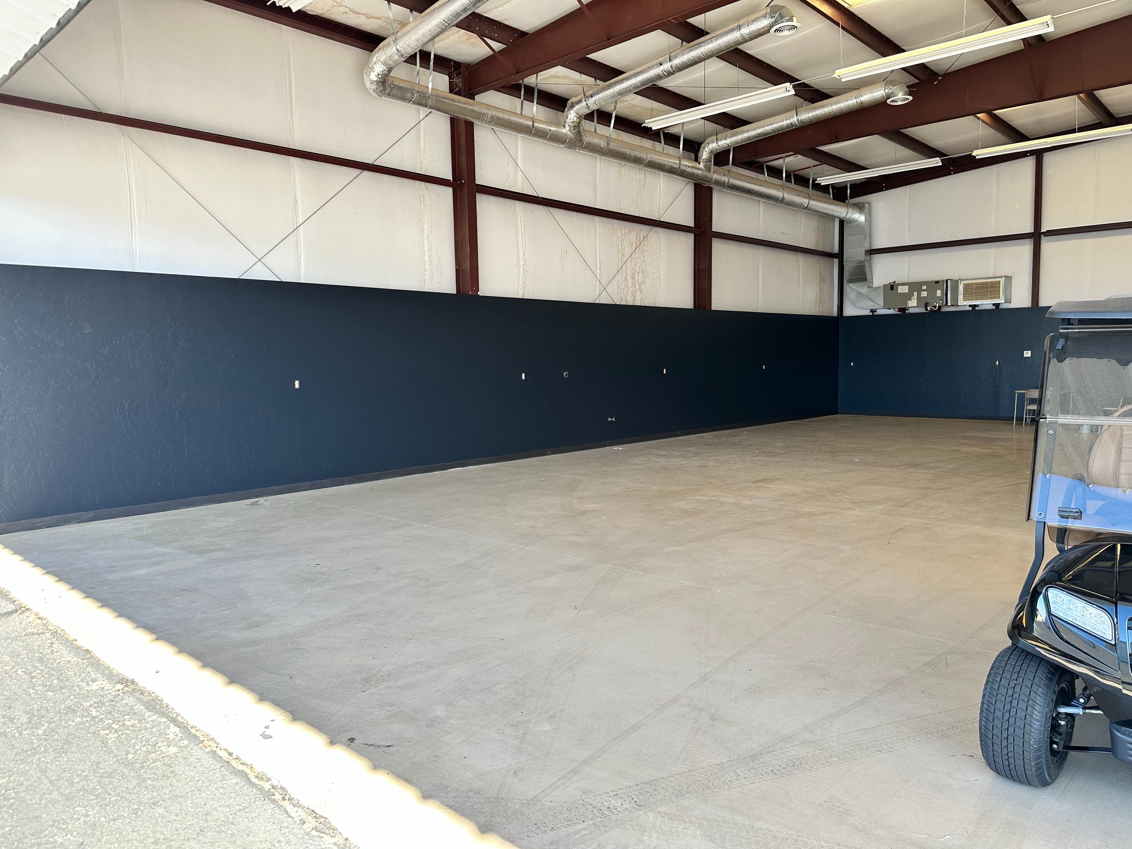 hangar popup image 5