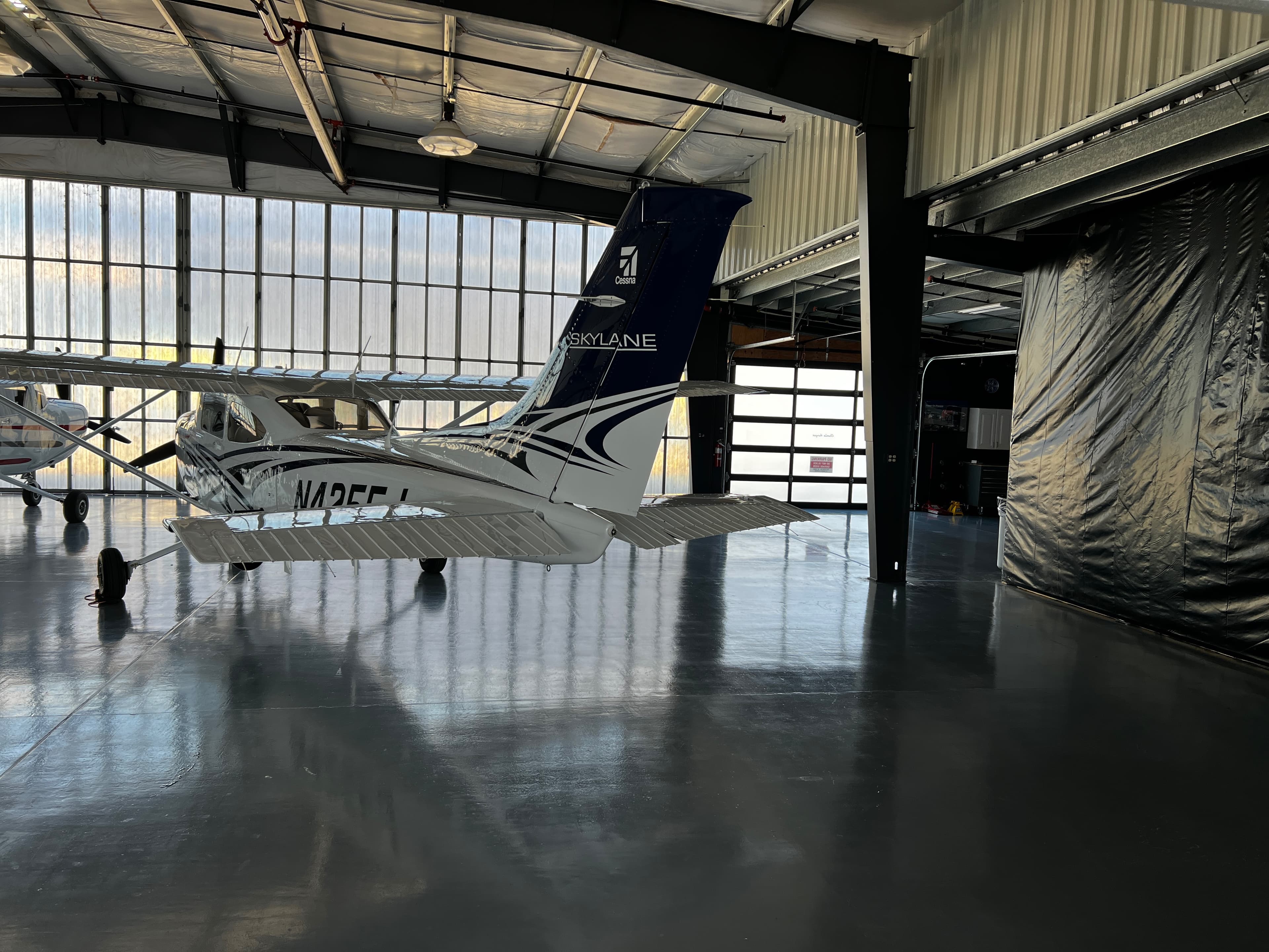 hangar popup image 2