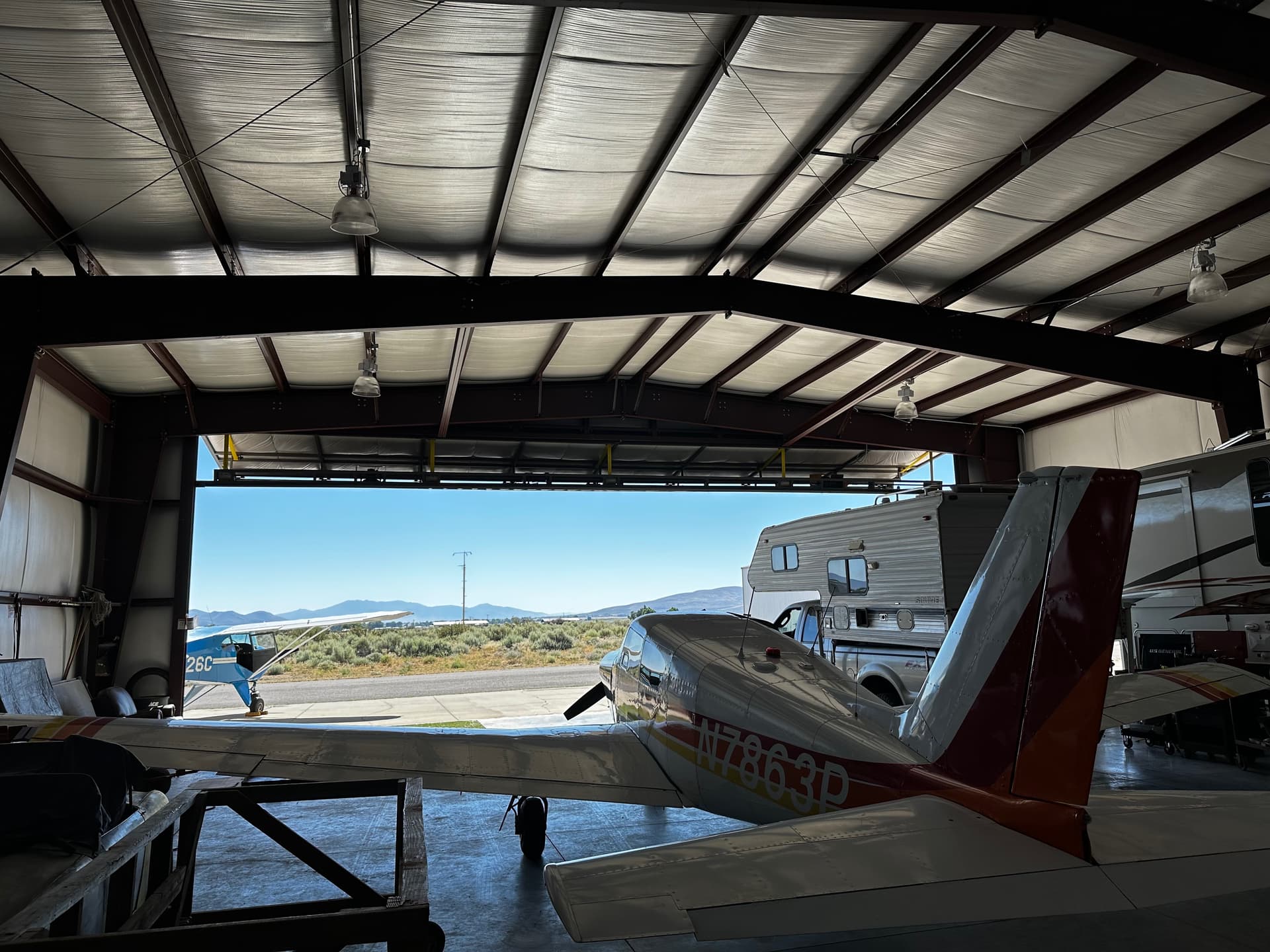 hangar popup image 3