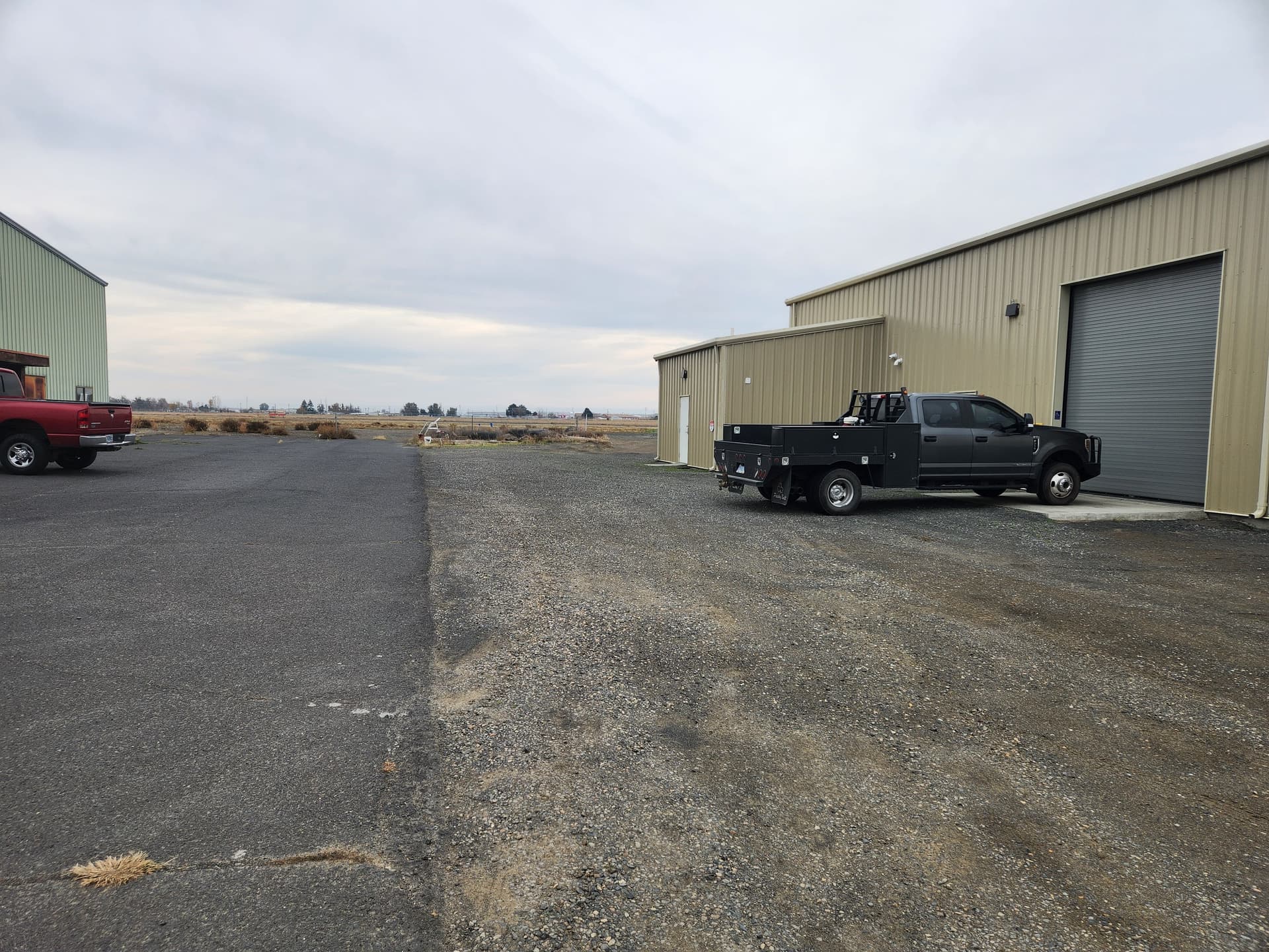 hangar popup image 5